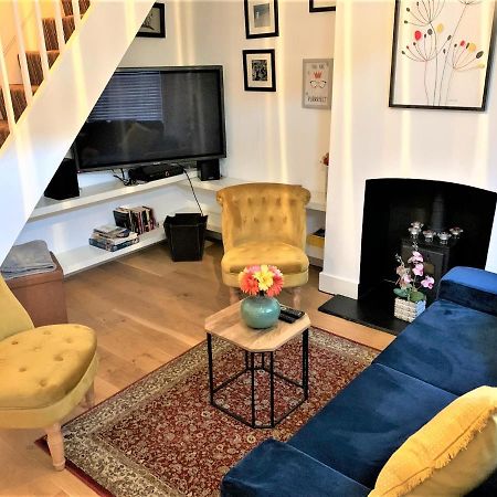 Riverside Channel5 "Holidays Homes In The Sun" Featured Central Canterbury Cottage With Free Parking ภายนอก รูปภาพ