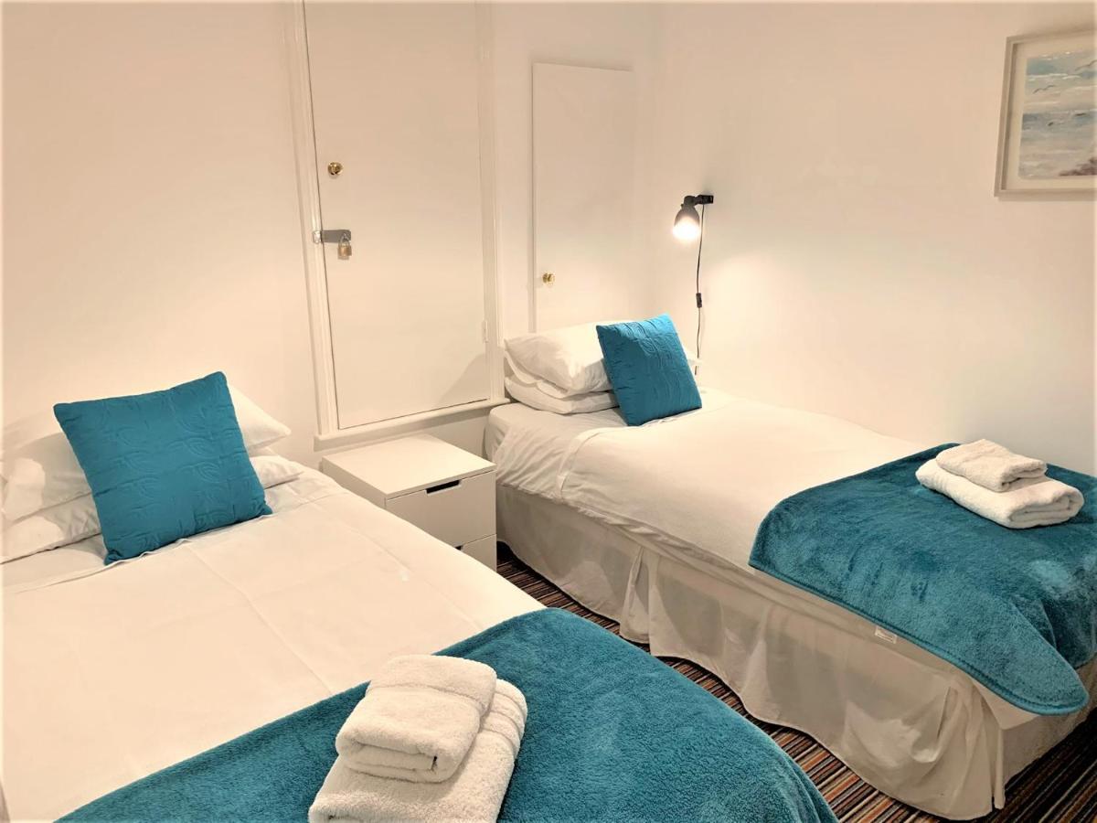 Riverside Channel5 "Holidays Homes In The Sun" Featured Central Canterbury Cottage With Free Parking ภายนอก รูปภาพ