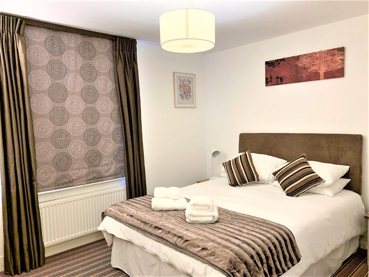 Riverside Channel5 "Holidays Homes In The Sun" Featured Central Canterbury Cottage With Free Parking ภายนอก รูปภาพ