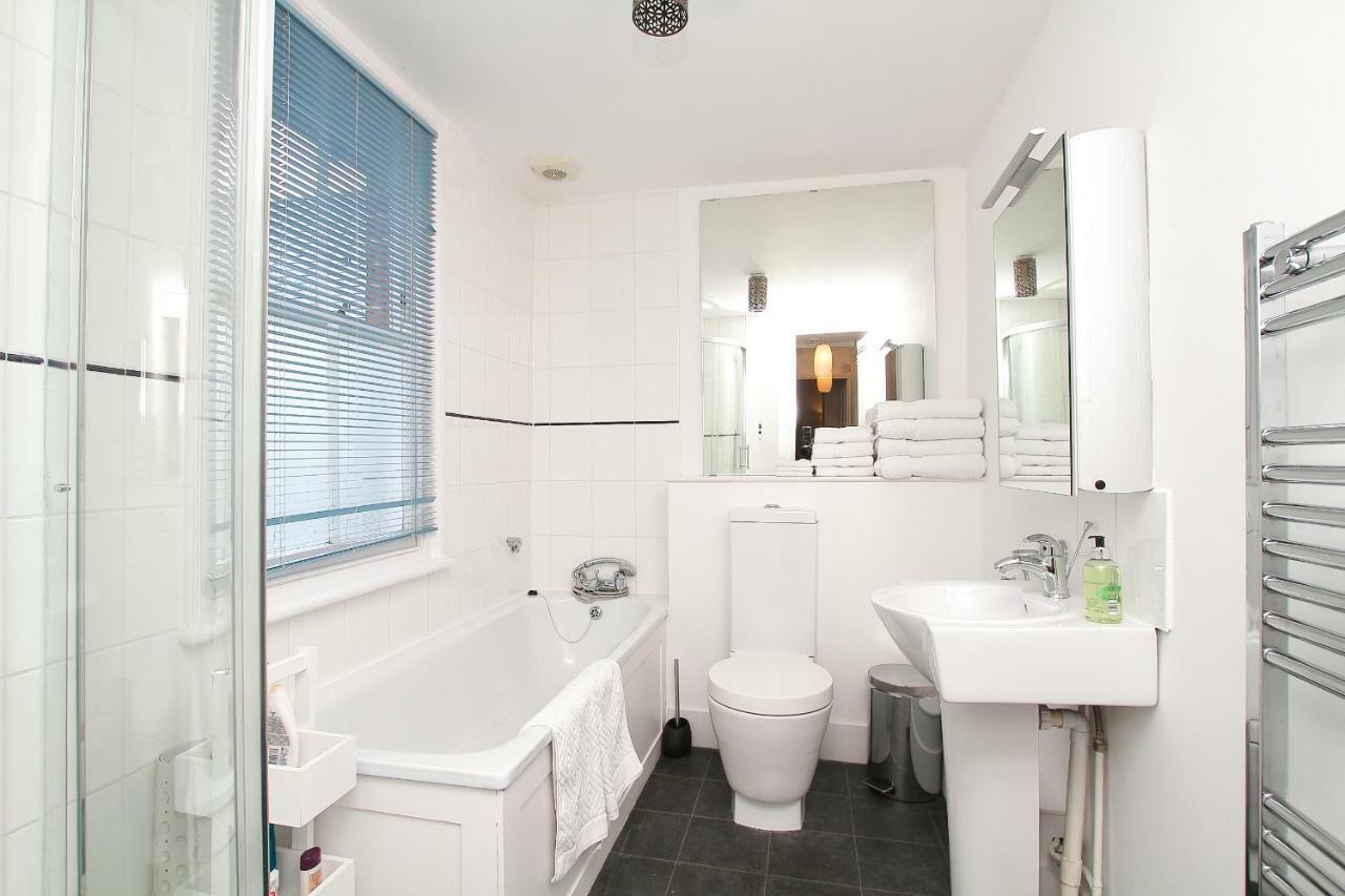 Riverside Channel5 "Holidays Homes In The Sun" Featured Central Canterbury Cottage With Free Parking ภายนอก รูปภาพ