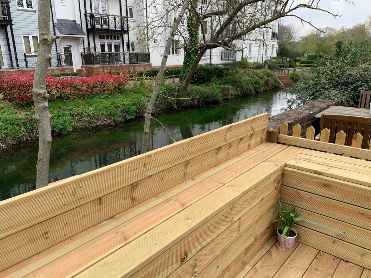 Riverside Channel5 "Holidays Homes In The Sun" Featured Central Canterbury Cottage With Free Parking ภายนอก รูปภาพ